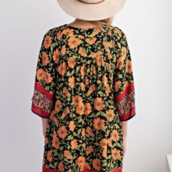 Bohemian Swing Dress with Floral Print With Border Hem and Sleeve - Picture 4 of 11